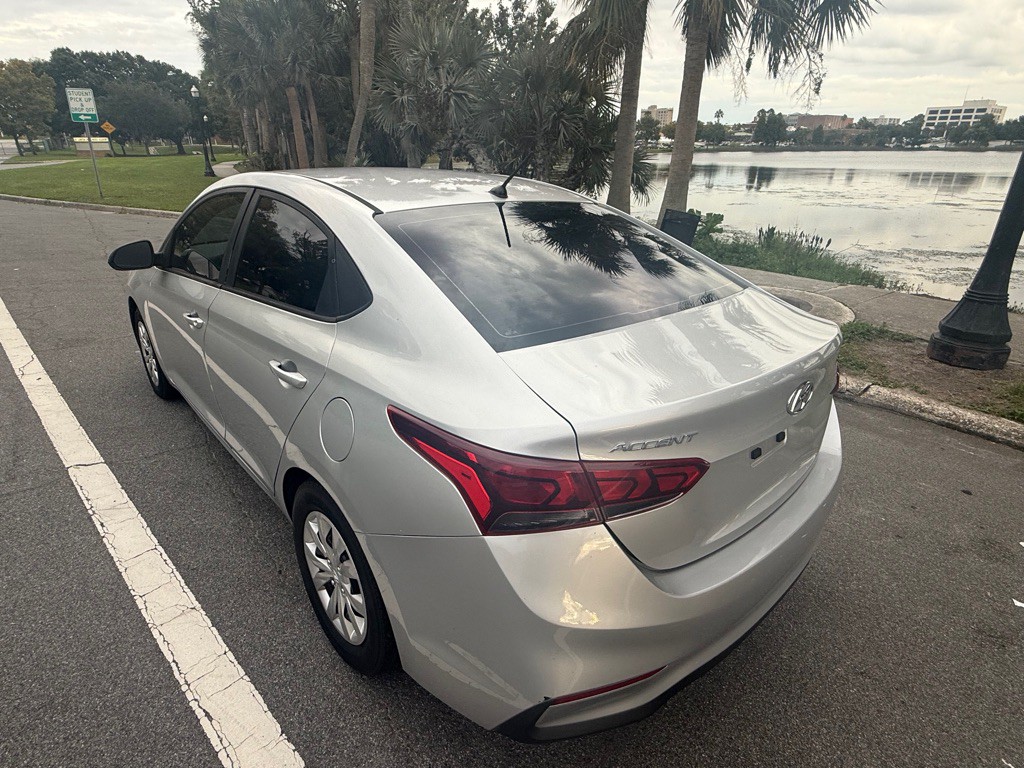 2019 Hyundai Accent Image 8