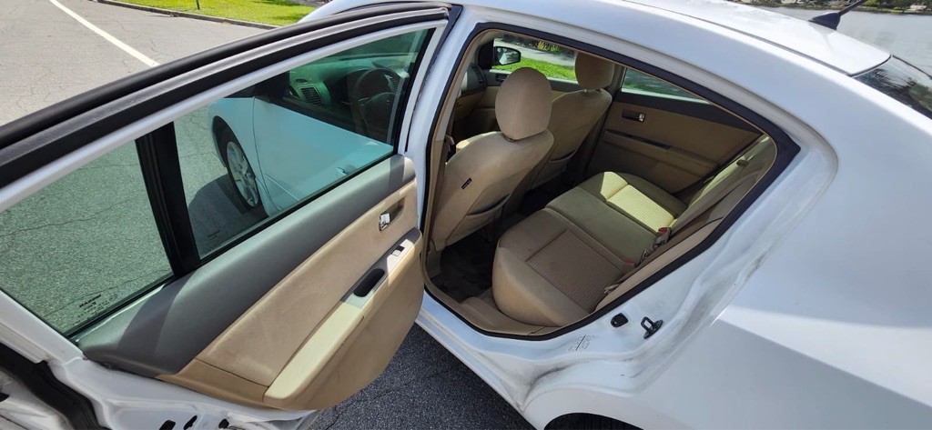 2008 Nissan Sentra Image 10