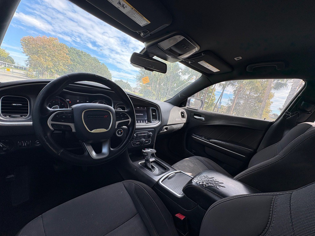 2017 Dodge Charger Image 10