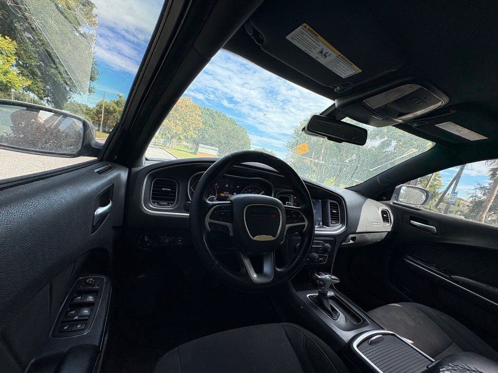 2017 Dodge Charger Image 14