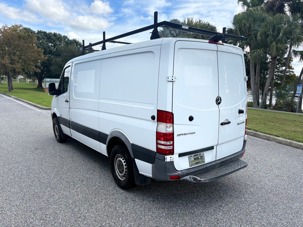 2016 Mercedes-Benz Sprinter Image 9