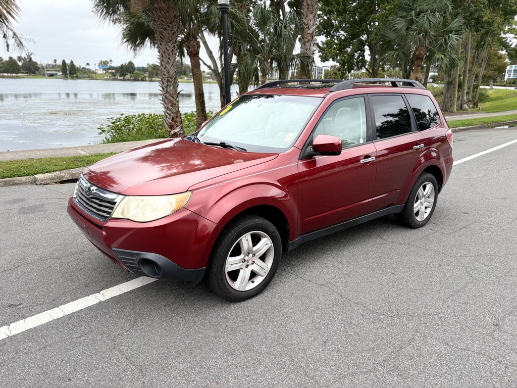 2010 Subaru Forester Image 2