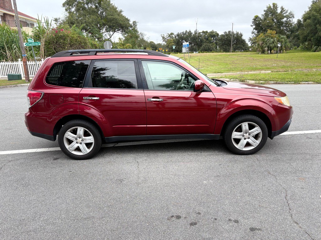 2010 Subaru Forester Image 6