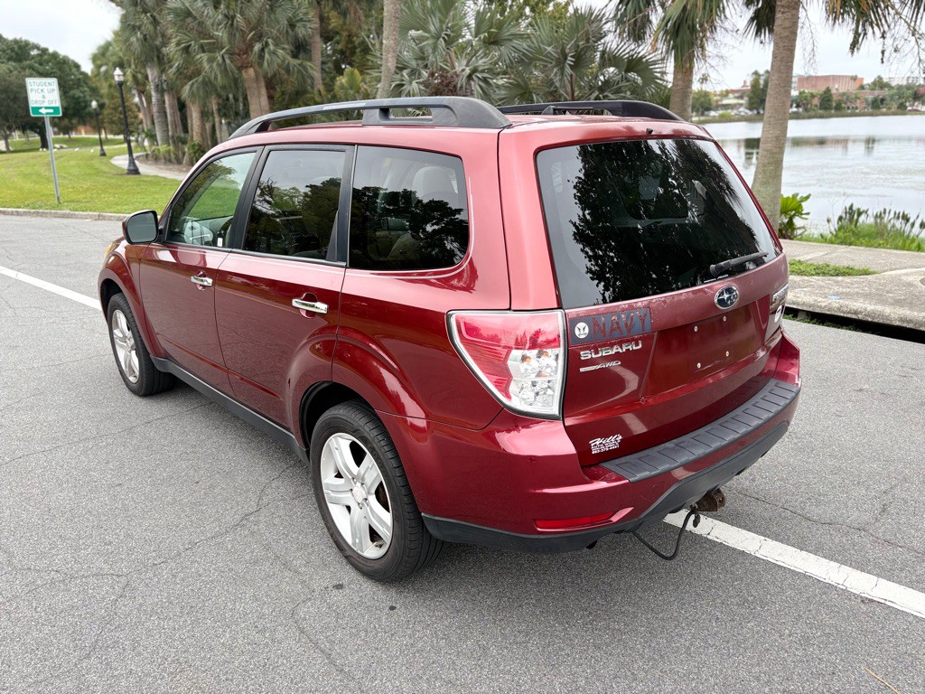 2010 Subaru Forester Image 9