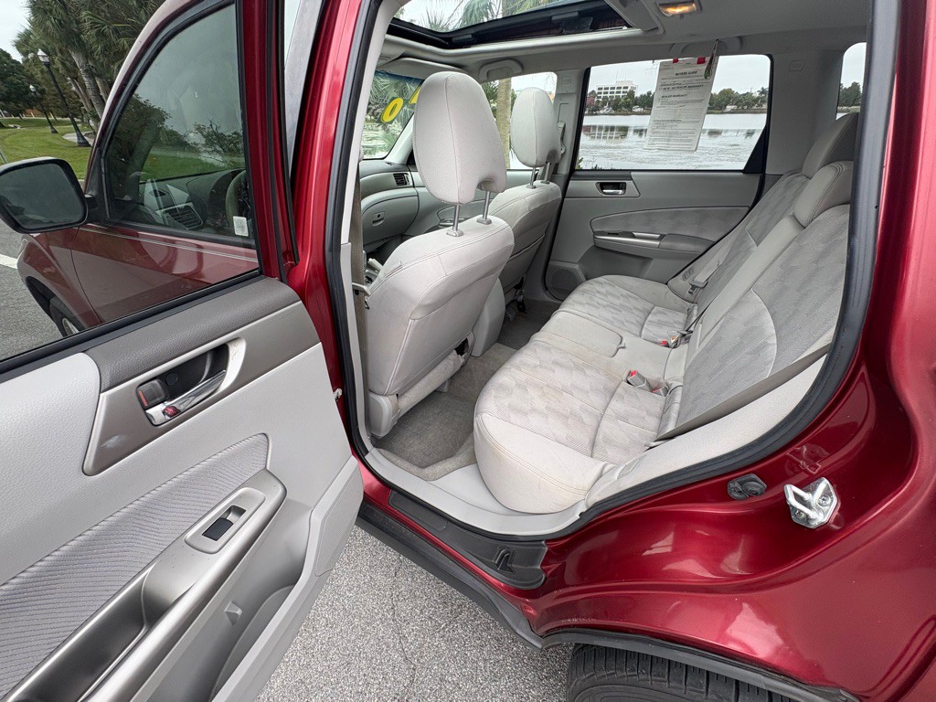 2010 Subaru Forester Image 15