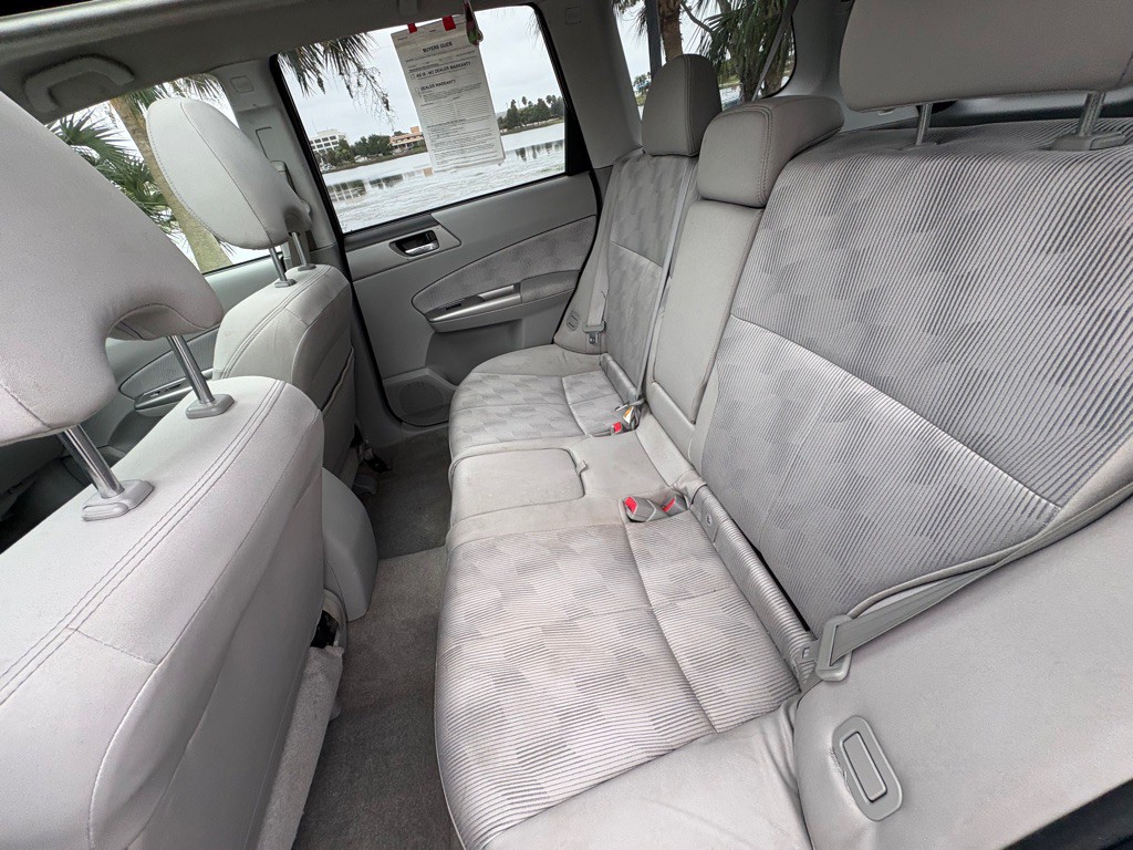 2010 Subaru Forester Image 17