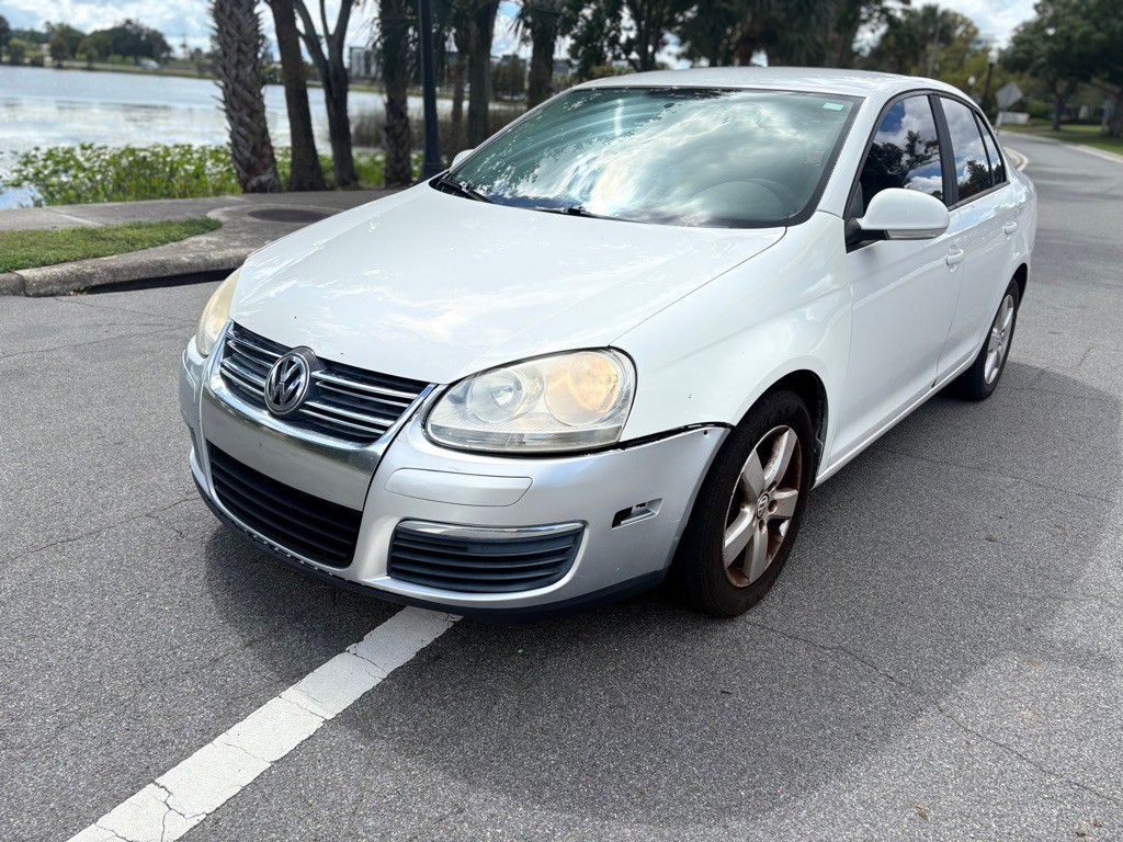 2010 Volkswagen Jetta Image 5