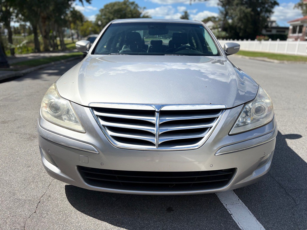 2009 Hyundai Genesis Image 4