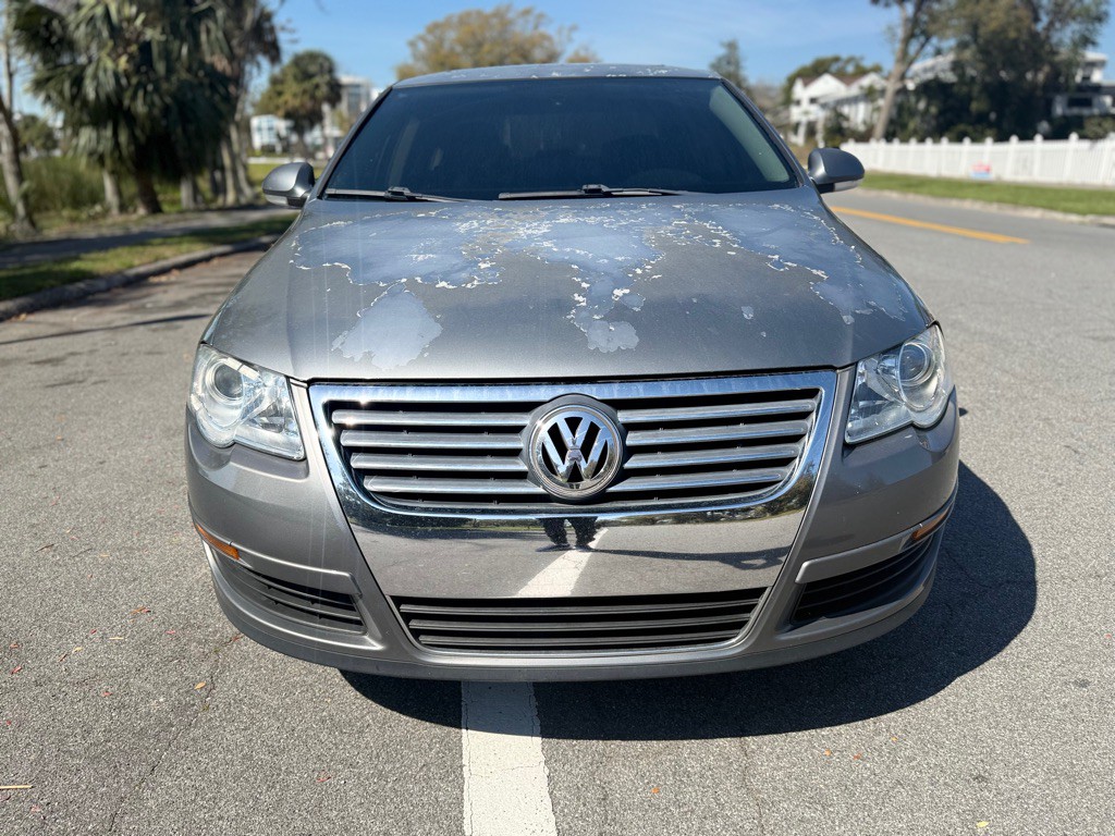 2008 Volkswagen Passat Image 2