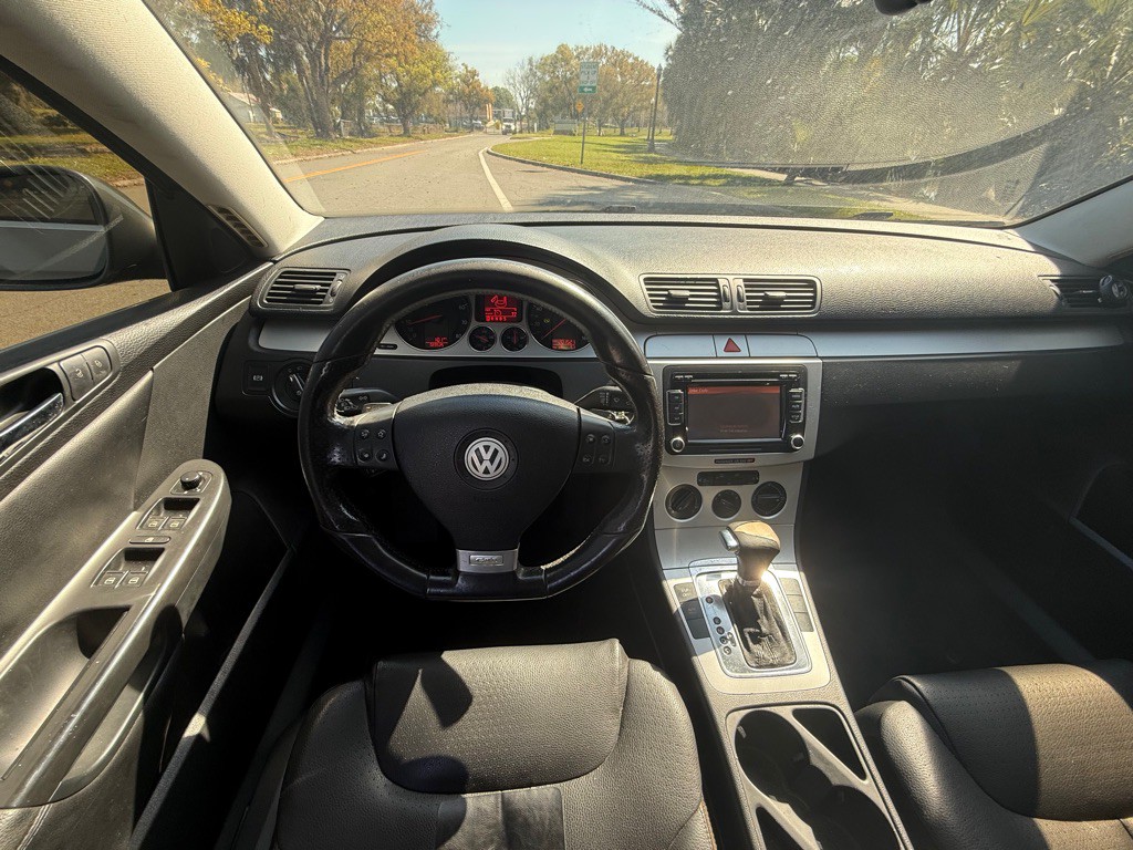 2008 Volkswagen Passat Image 4