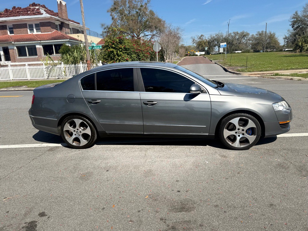 2008 Volkswagen Passat Image 10