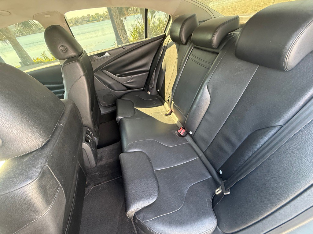 2008 Volkswagen Passat Image 13