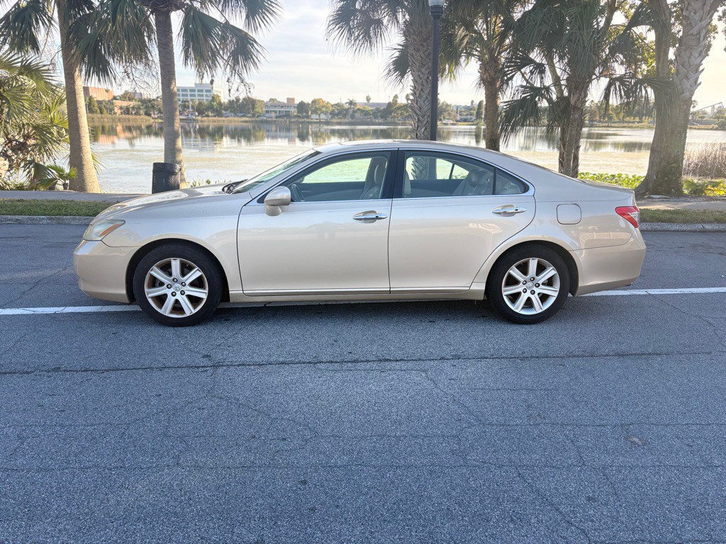 2008 Lexus ES Image 2