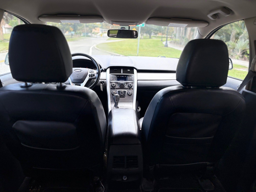 2013 Ford Edge Image 11