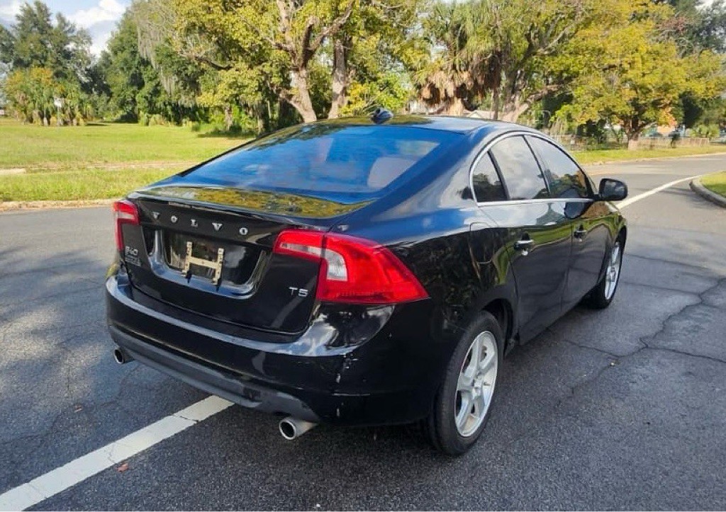 2013 Volvo S60 Image 9