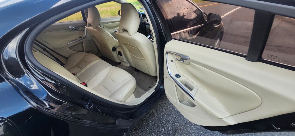 2013 Volvo S60 Image 10