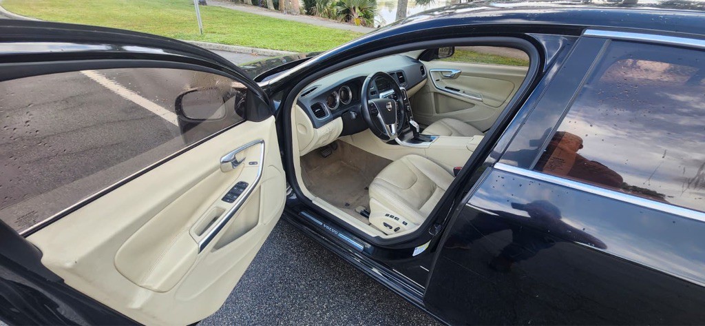 2013 Volvo S60 Image 3