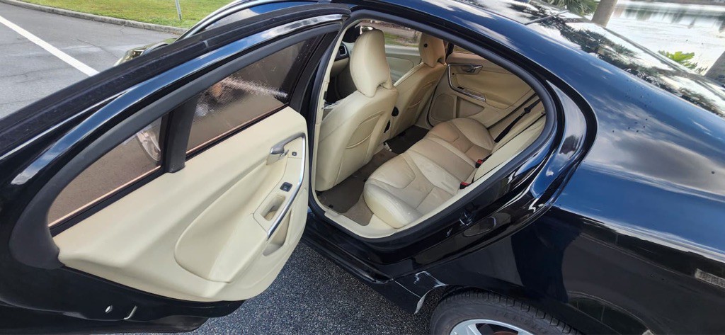 2013 Volvo S60 Image 4