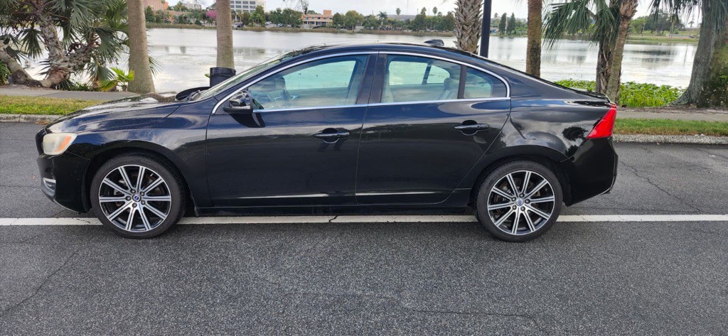 2015 Volvo S60 Image 1