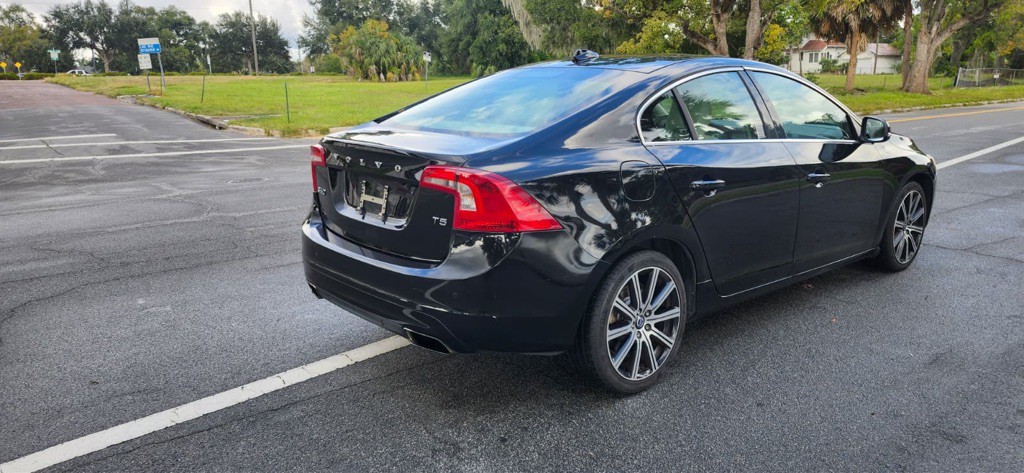 2015 Volvo S60 Image 12