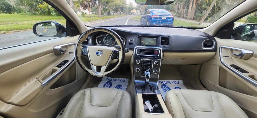 2015 Volvo S60 Image 13