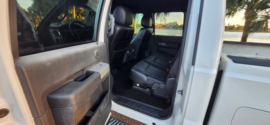 2013 Ford F-250 Image 4