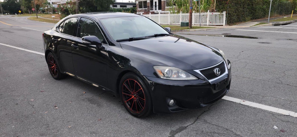 2011 Lexus IS Image 6