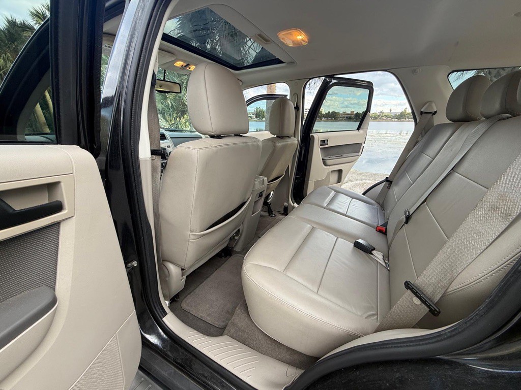 2011 Ford Escape Image 11