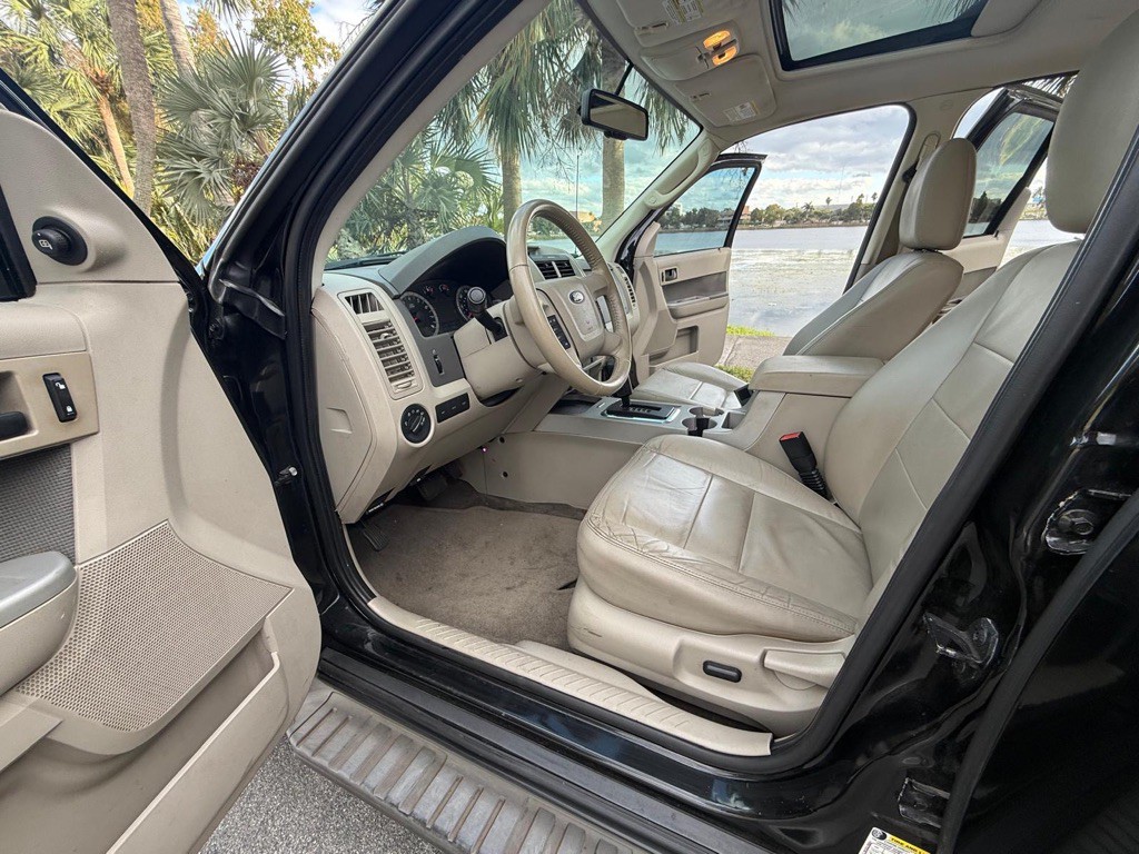 2011 Ford Escape Image 12