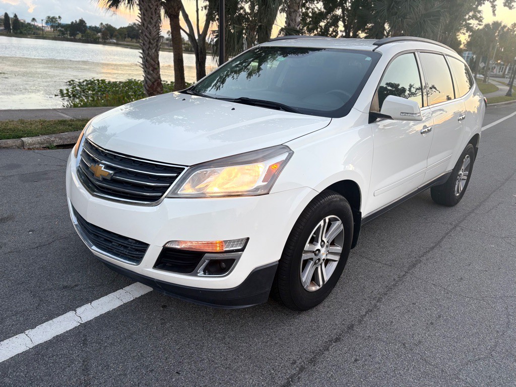 2015 Chevrolet Traverse Image 3