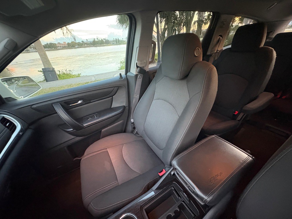 2015 Chevrolet Traverse Image 18