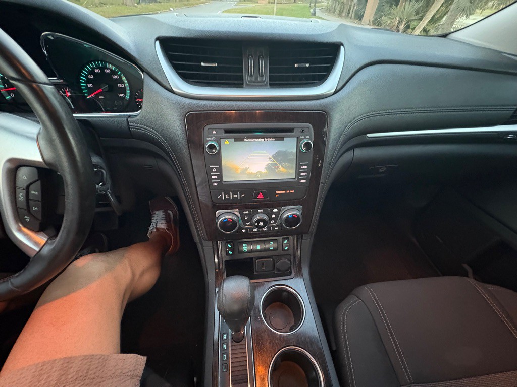 2015 Chevrolet Traverse Image 19