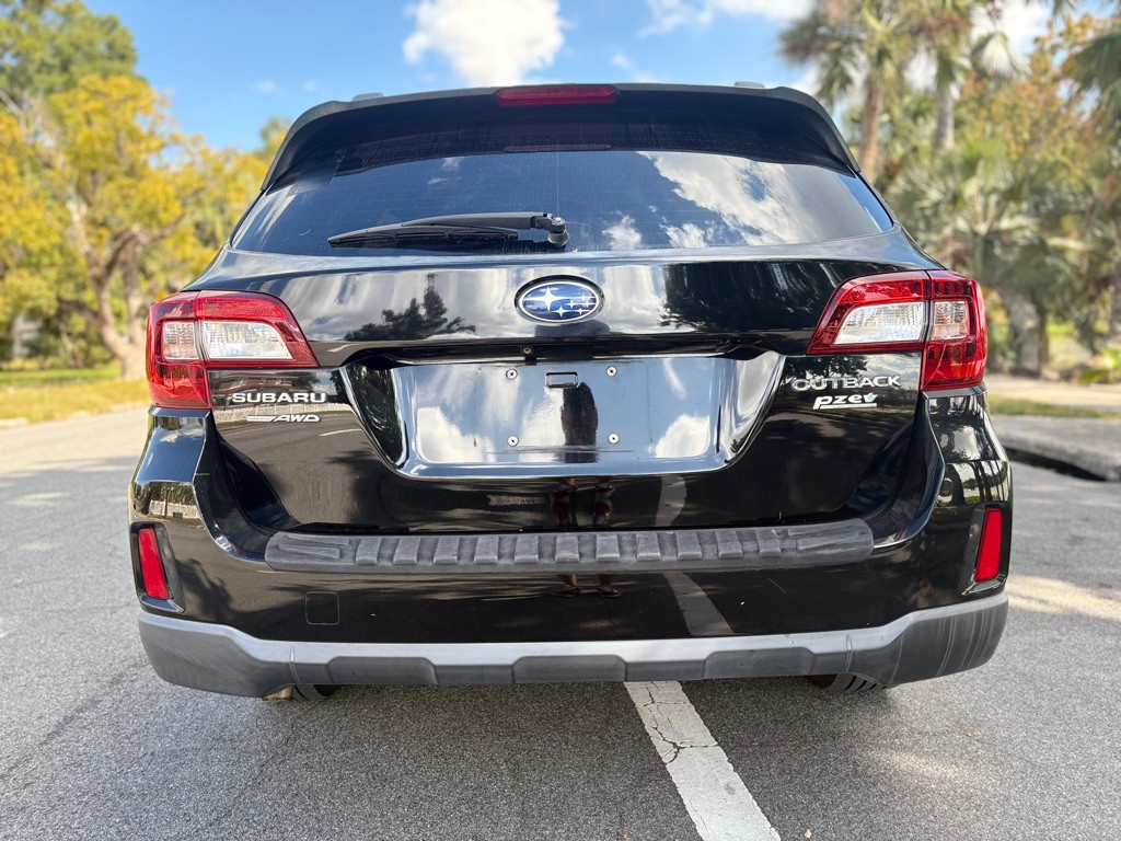 2015 Subaru Outback Image 8