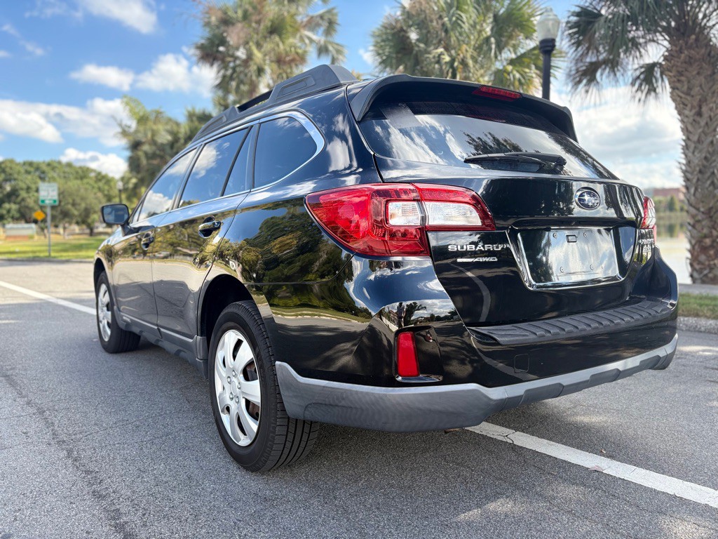 2015 Subaru Outback Image 9