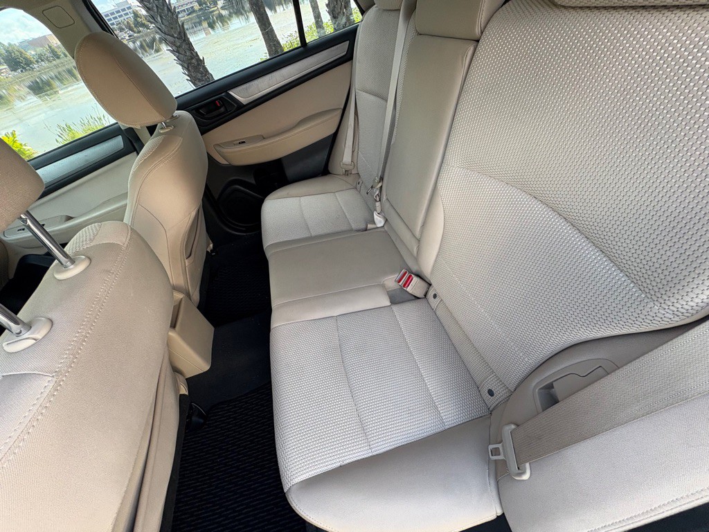 2015 Subaru Outback Image 11