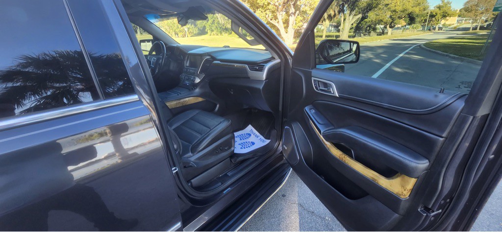 2017 GMC Yukon Image 17