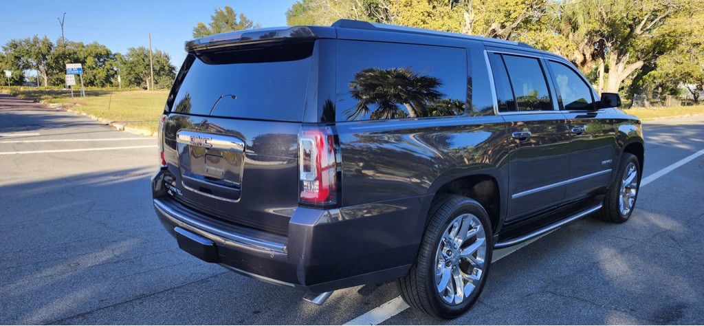 2017 GMC Yukon Image 19