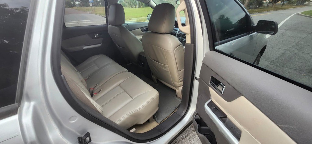 2011 Ford Edge Image 7
