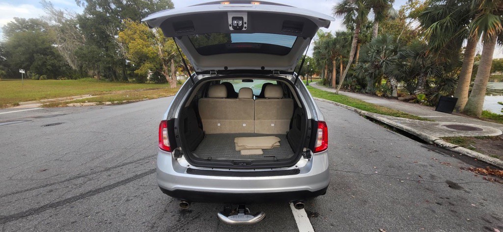 2011 Ford Edge Image 16