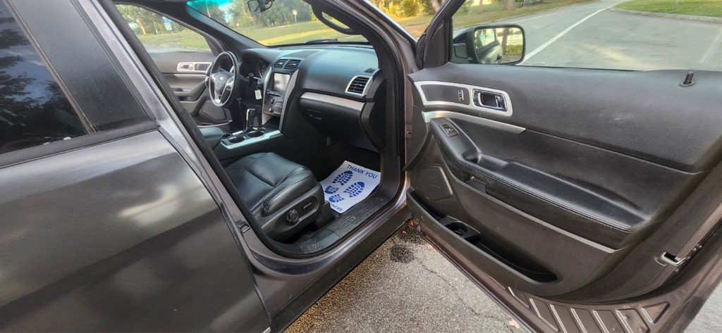 2013 Ford Explorer Image 10