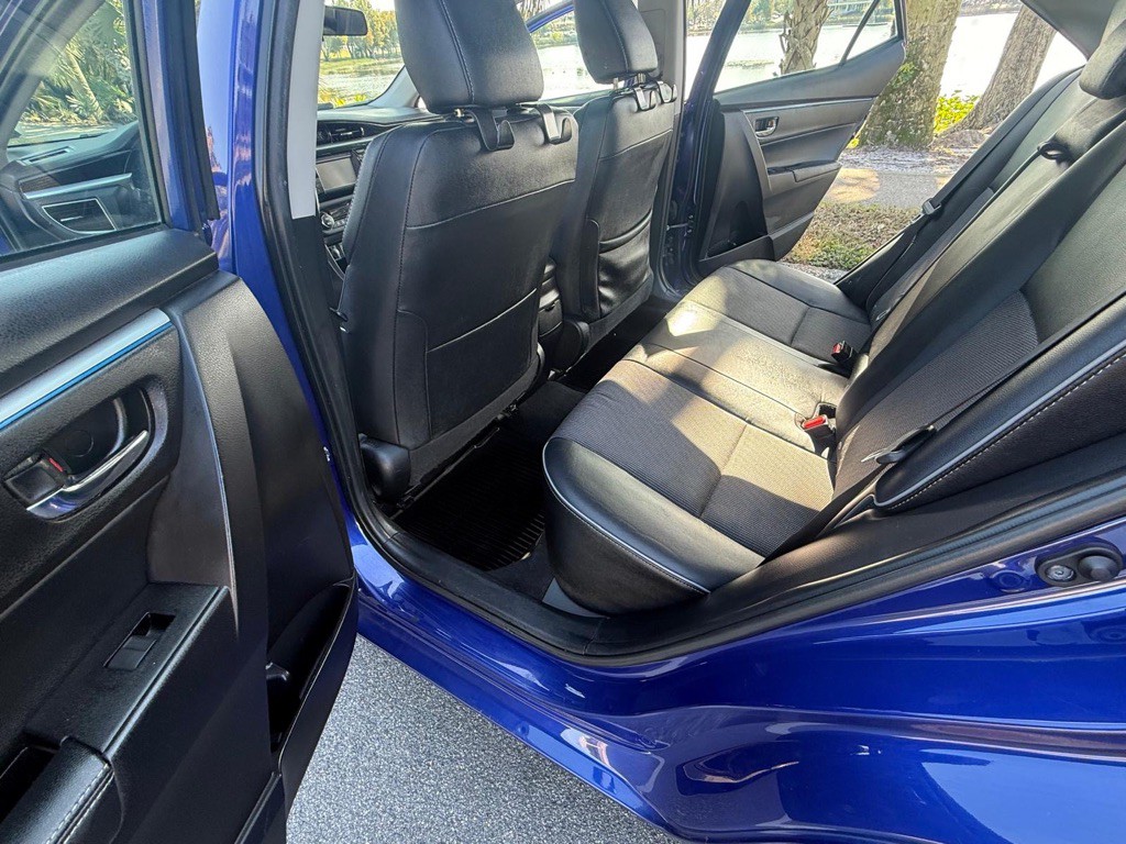 2016 Toyota Corolla Image 10