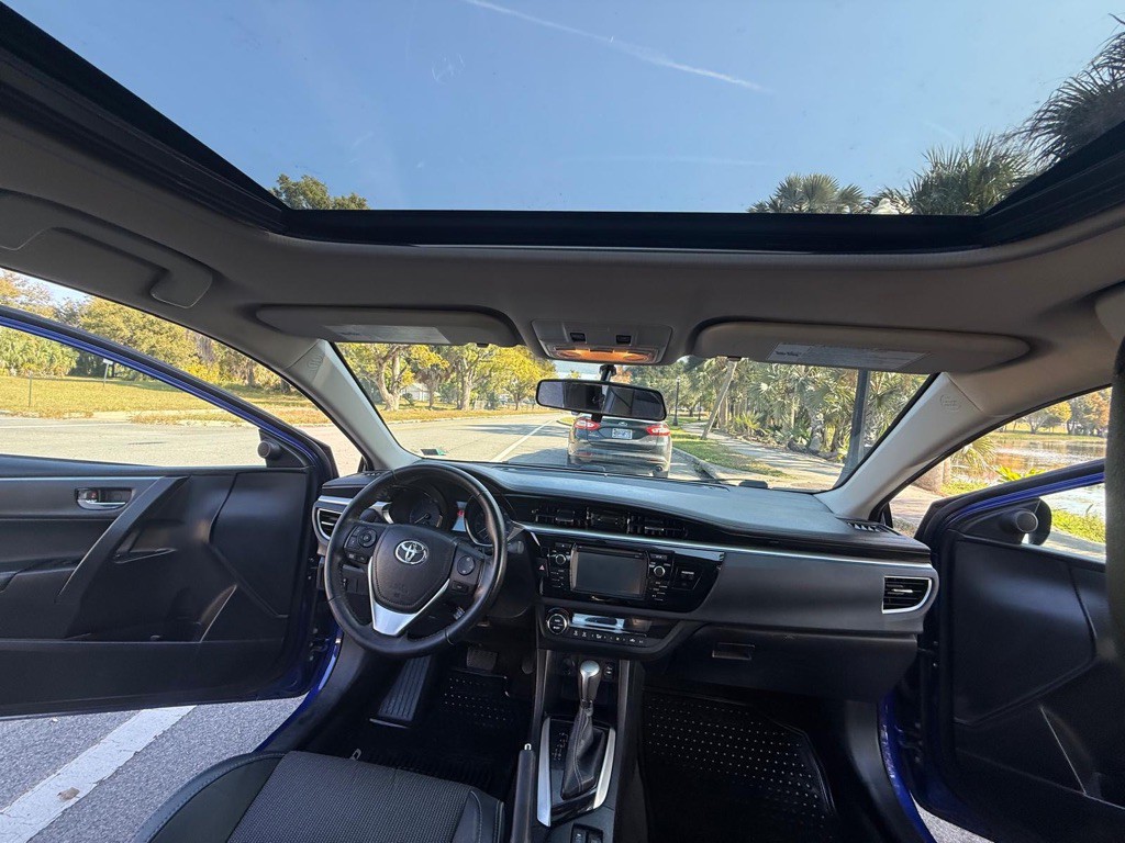 2016 Toyota Corolla Image 14