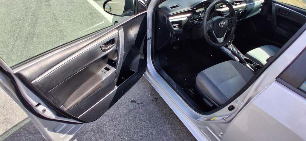 2015 Toyota Corolla Image 14