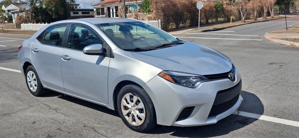 2015 Toyota Corolla Image 16