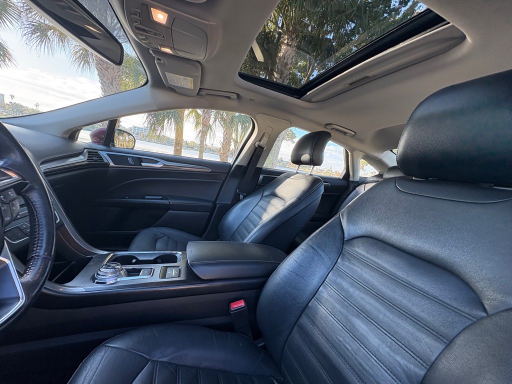 2017 Ford Fusion Image 10