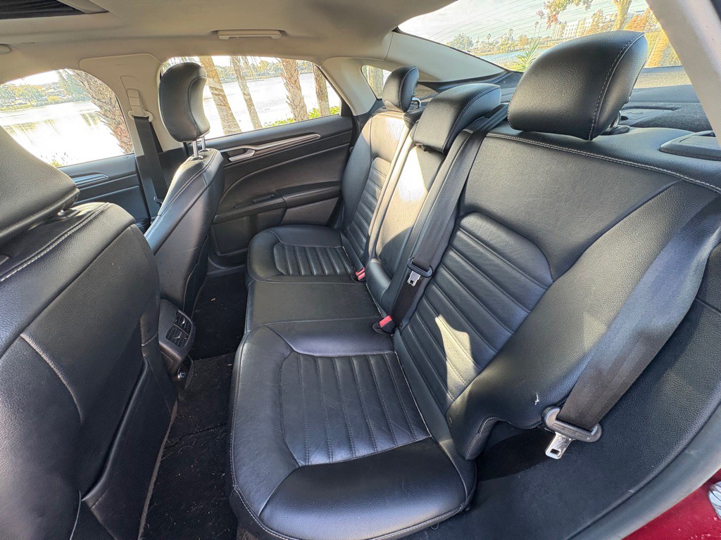 2017 Ford Fusion Image 15