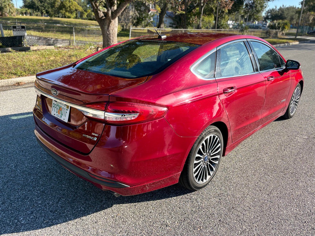 2017 Ford Fusion Image 4
