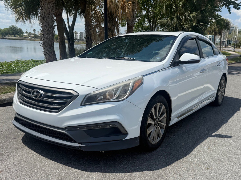 2017 Hyundai Sonata Image 2