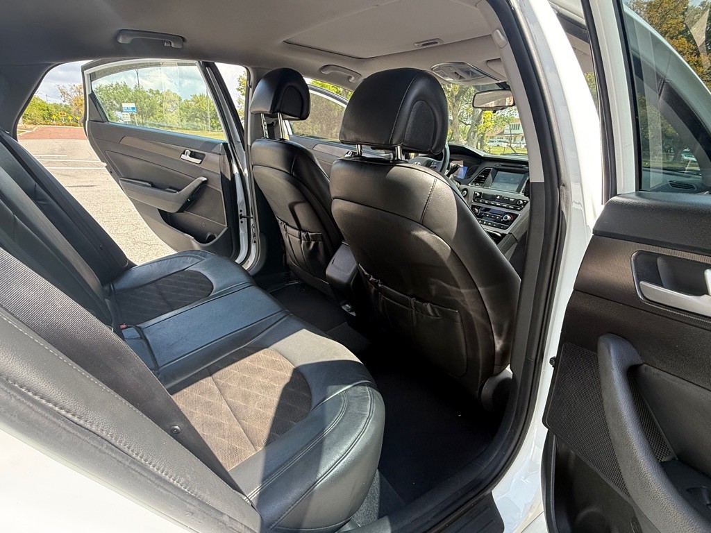 2017 Hyundai Sonata Image 10