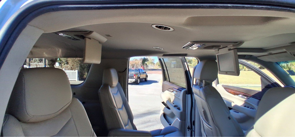 2015 Cadillac Escalade Image 20